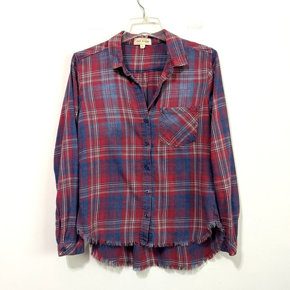 Cloth & Stone Plaid Shirt Top Small Fray Hem Red Blue Plaid Soft Button Front